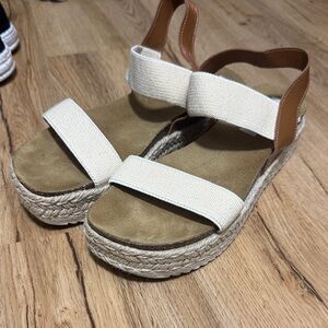 Women's Cream and Tan Steve Madden Sandals